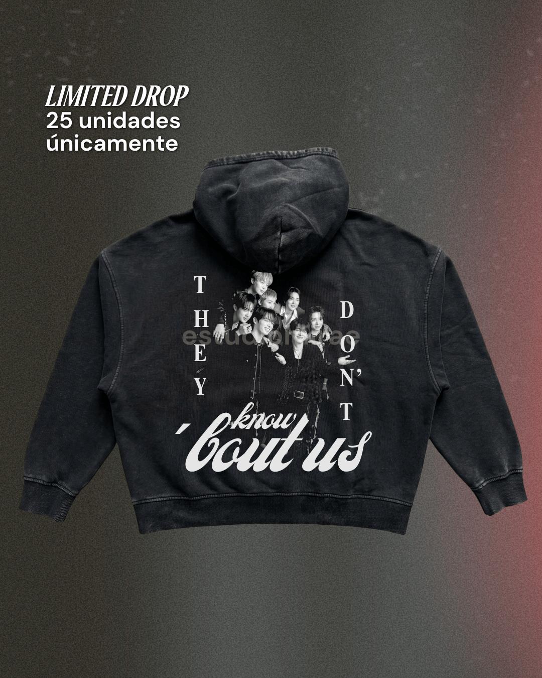 Polerón They Don't Know About Us Boxy Fit Acid Wash - Imagen 2